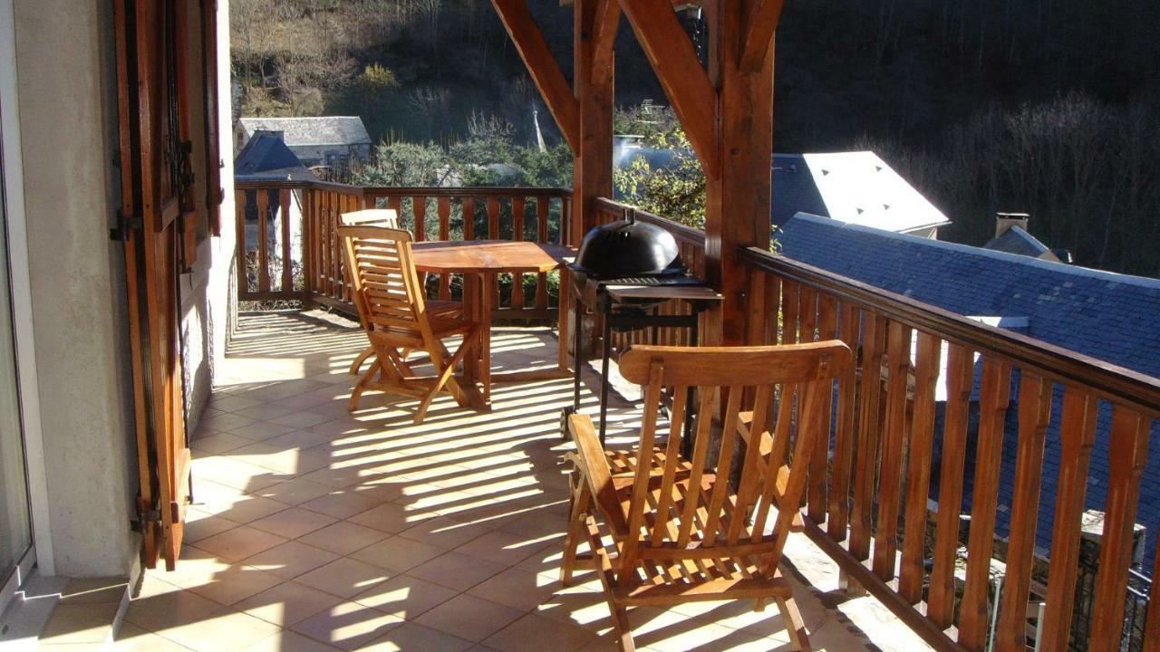 Gite Familial Fouga Bareilles Exterior photo